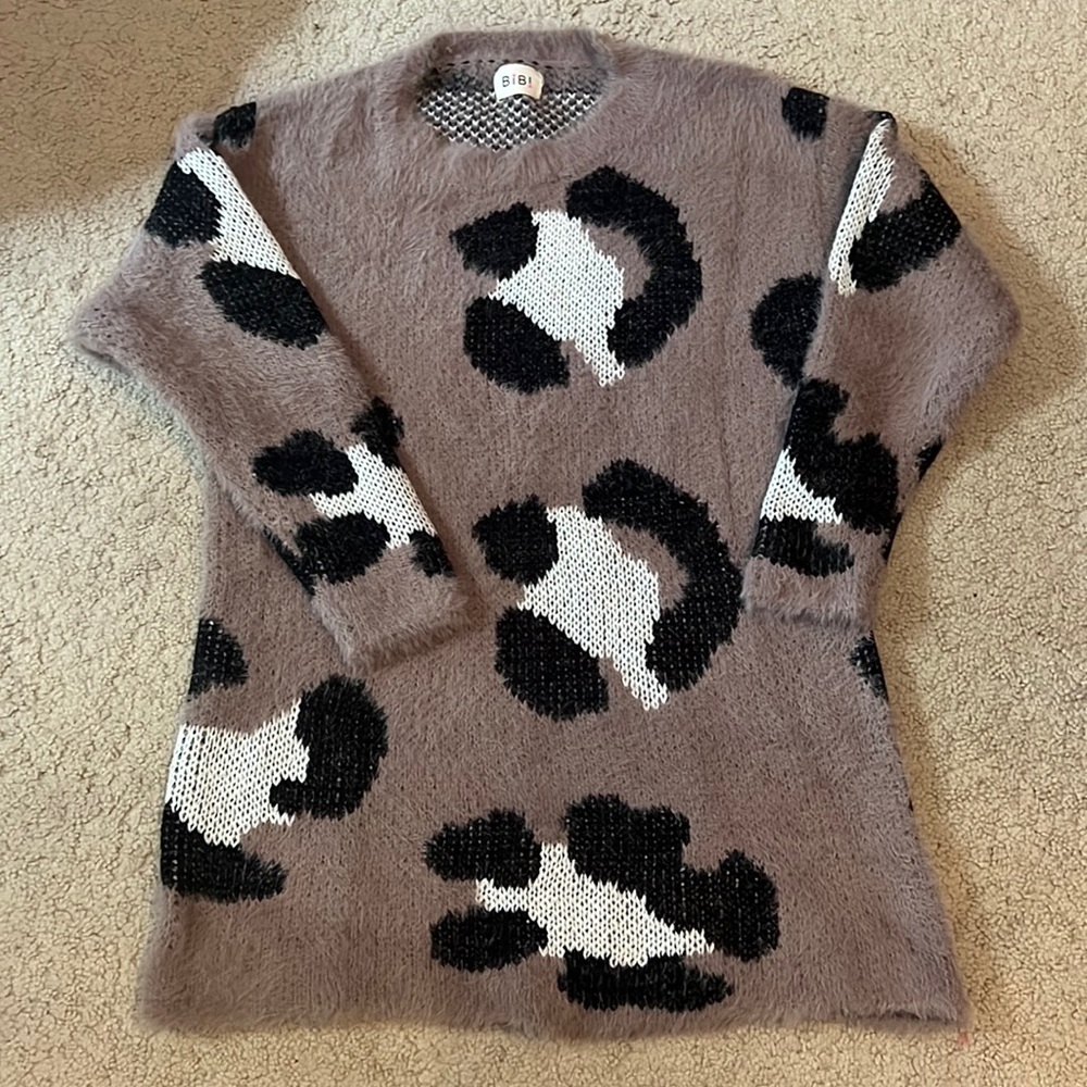 Women’s super soft sweater